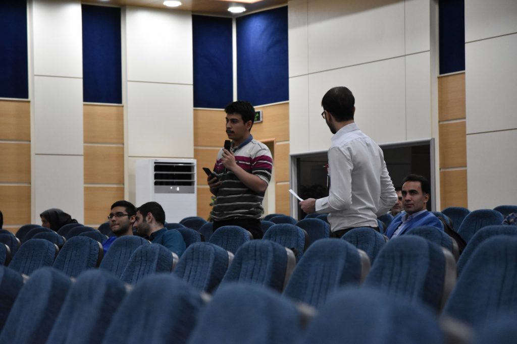 برگزاری جلسه پرسش و پاسخ دانشجویان باهیئت رئیسه دانشگاه (تهران)