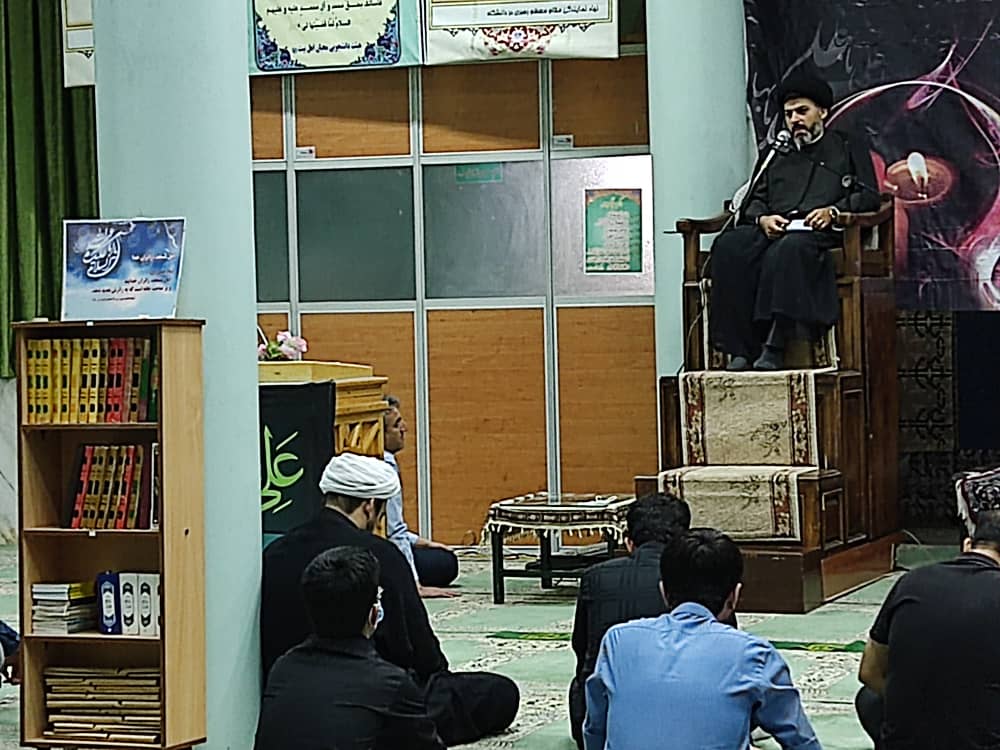 برگزاری مراسم شب های پر فیض قدر و قرائت دعای جوشن کبیر در مسجد دانشگاه (البرز)